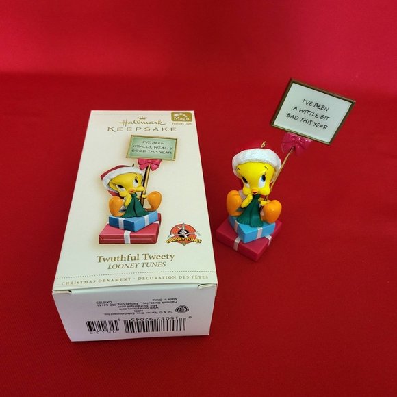 Hallmark Keepsake I've Been Weally, Weally Good This Year Twuthful Tweety Looney - Picture 3 of 12